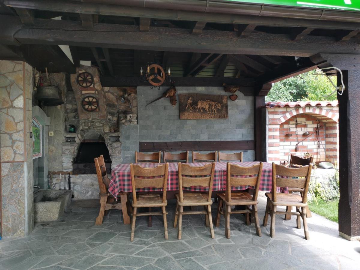 Възрожденски Комплекс Чардакъ Сопот Bagian luar foto