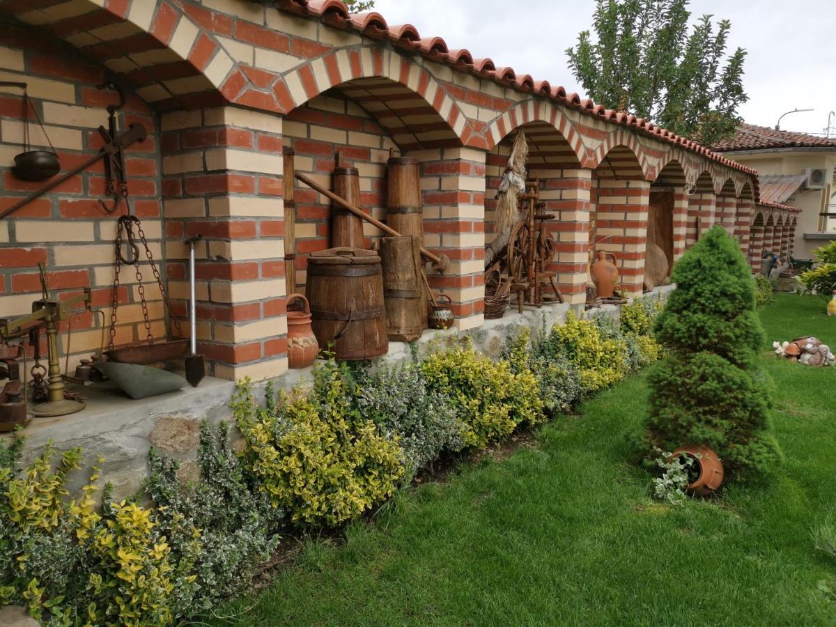 Възрожденски Комплекс Чардакъ Сопот Bagian luar foto