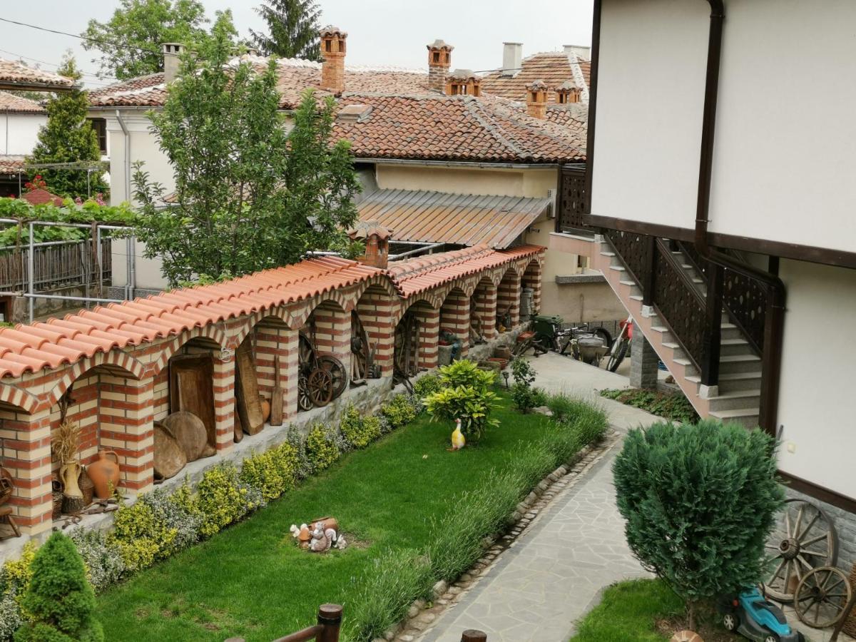 Възрожденски Комплекс Чардакъ Сопот Bagian luar foto